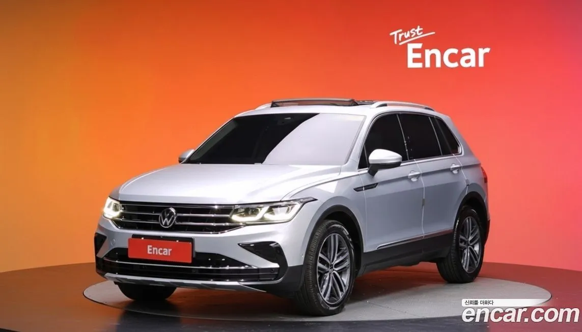 Volkswagen Tiguan — фото 1