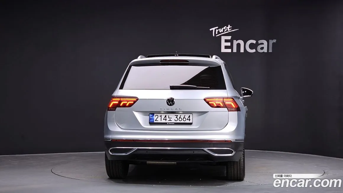 Volkswagen Tiguan — фото 5