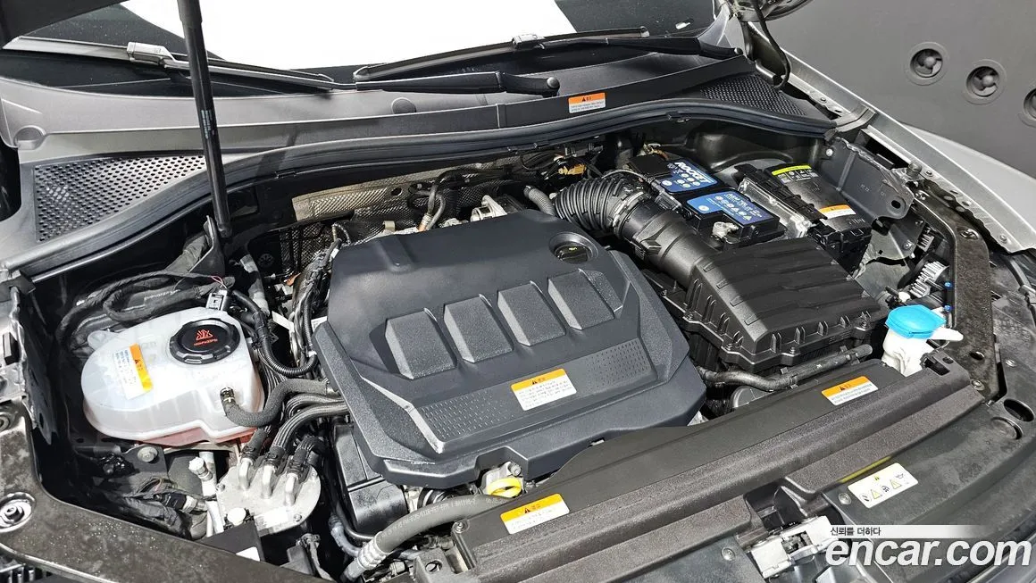 Volkswagen Tiguan — фото 4