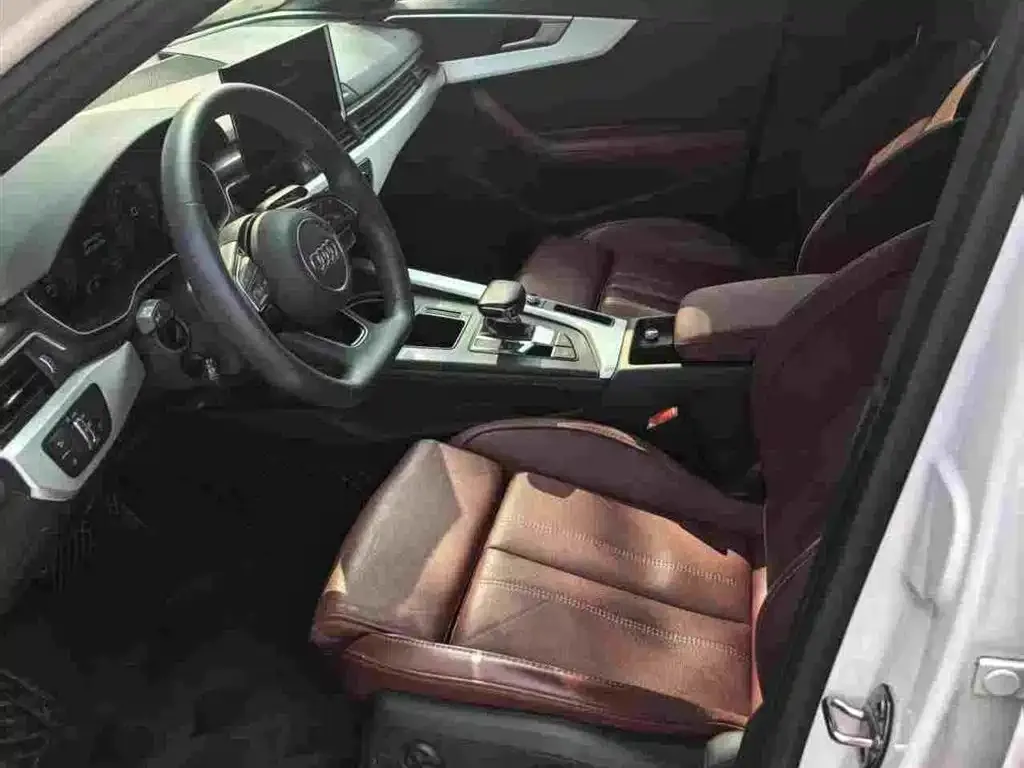 Audi A4L 2023 из CN, фото 3