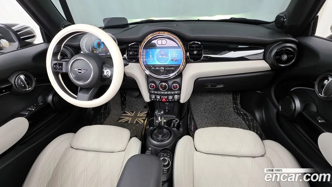 Mini Cooper Convertible 2023 из KR, фото 10