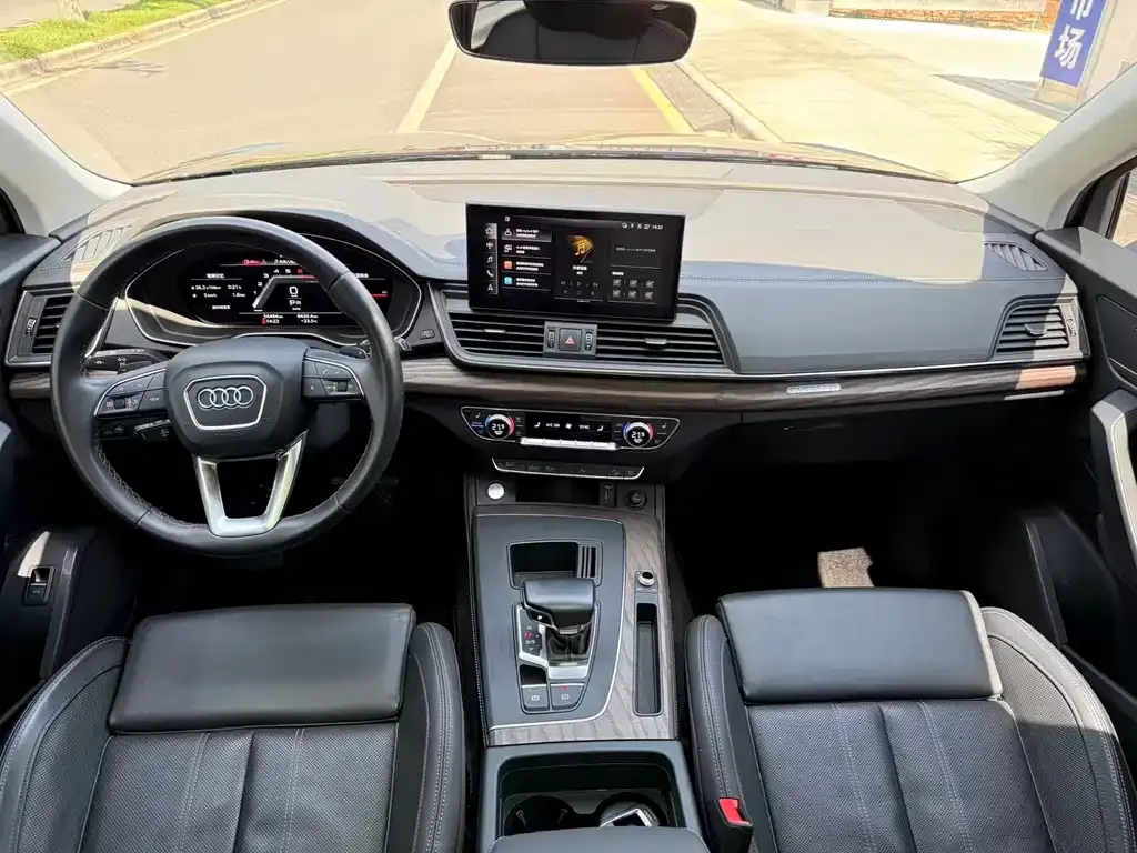 Audi Q5L 2022 из CN, фото 5