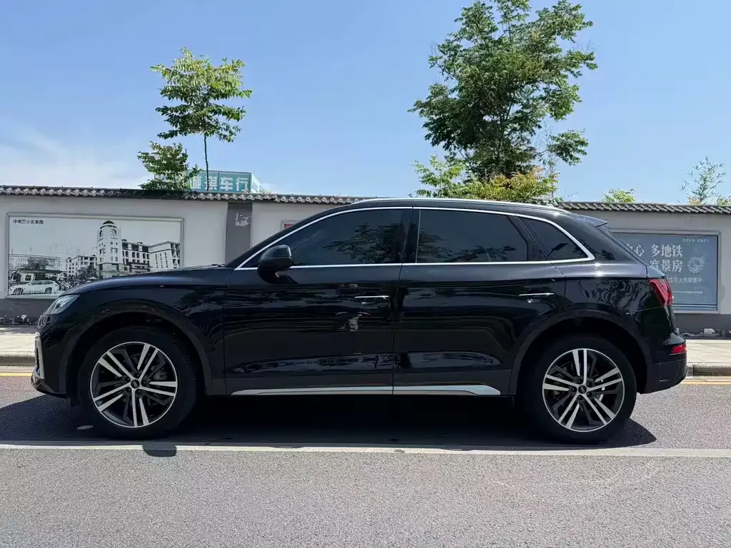 Audi Q5L 2022 из CN, фото 6