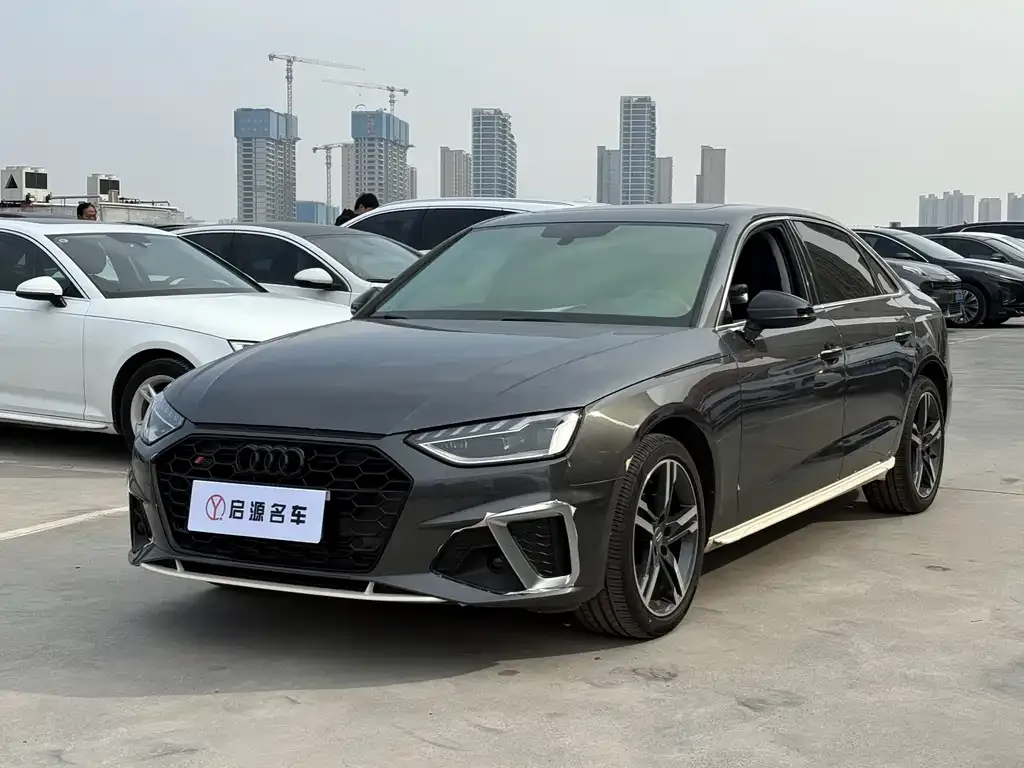Audi A4L 2021 из CN, фото 1