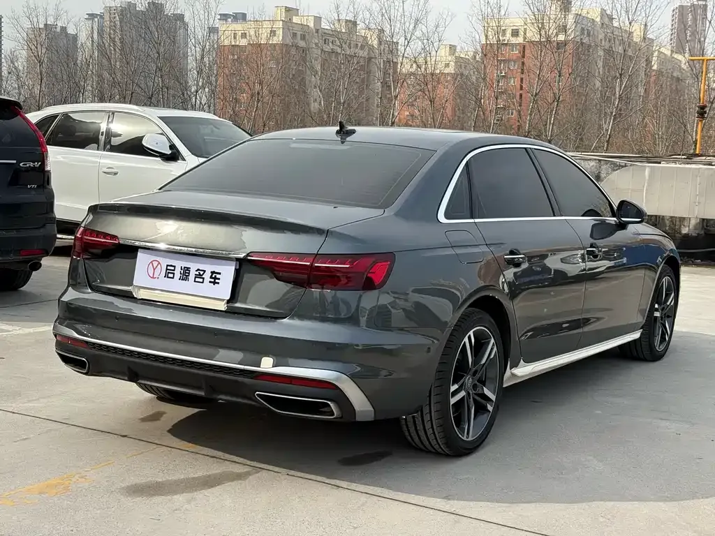 Audi A4L 2021 из CN, фото 7