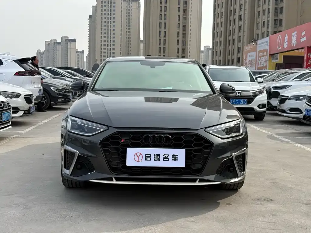Audi A4L 2021 из CN, фото 9