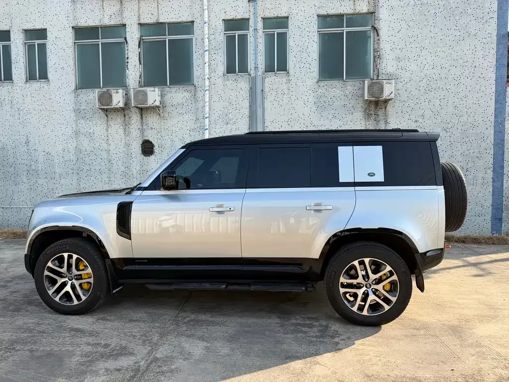 Land Rover Defender 2023 из CN, фото 8