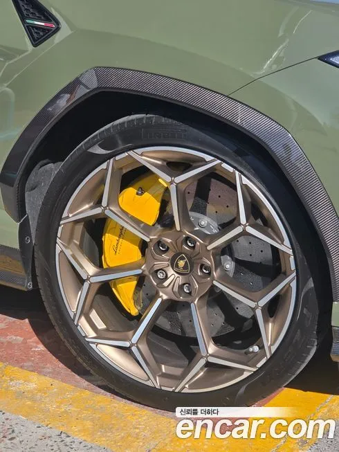 Lamborghini Urus 2025 из KR, фото 7