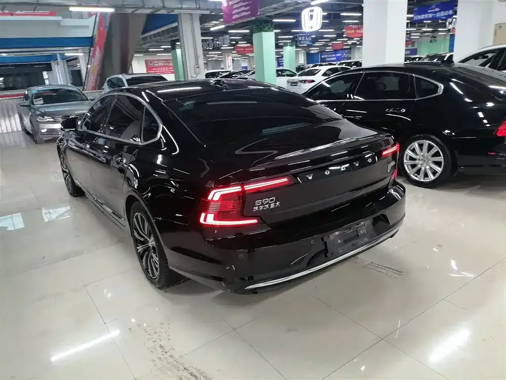 Volvo S90 2021 из CN, фото 2