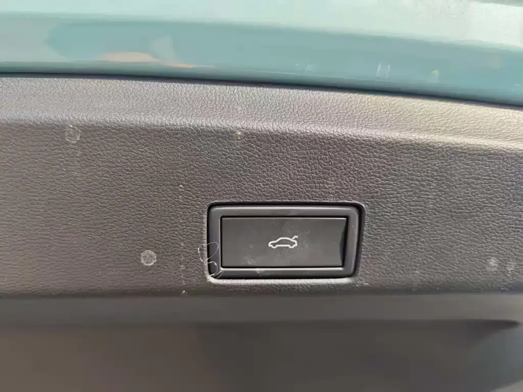 Volkswagen Passat 2024 из CN, фото 10