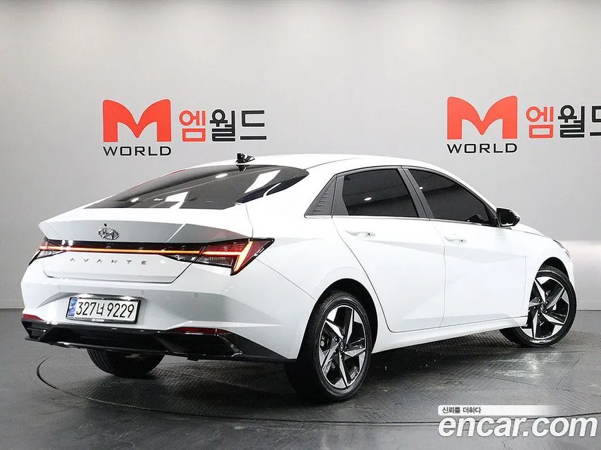 Hyundai AVANTE 2021 из KR, фото 3