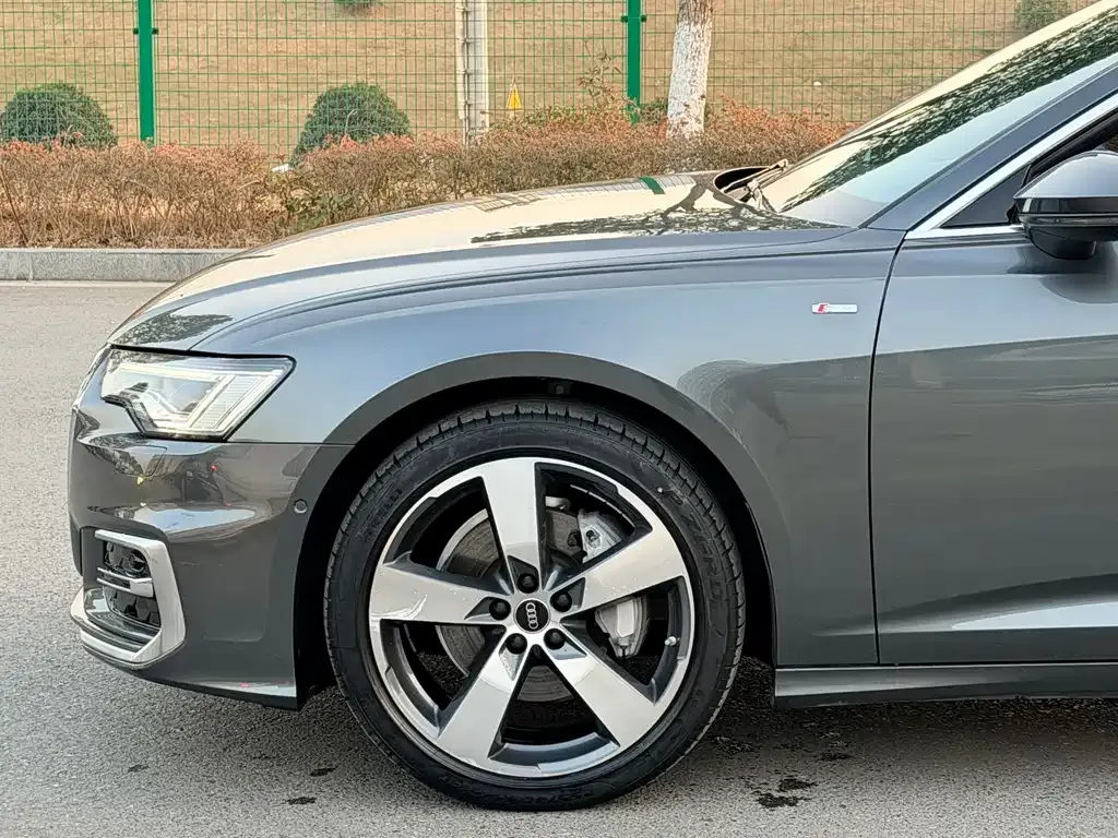 Audi A6L 2022 из CN, фото 8