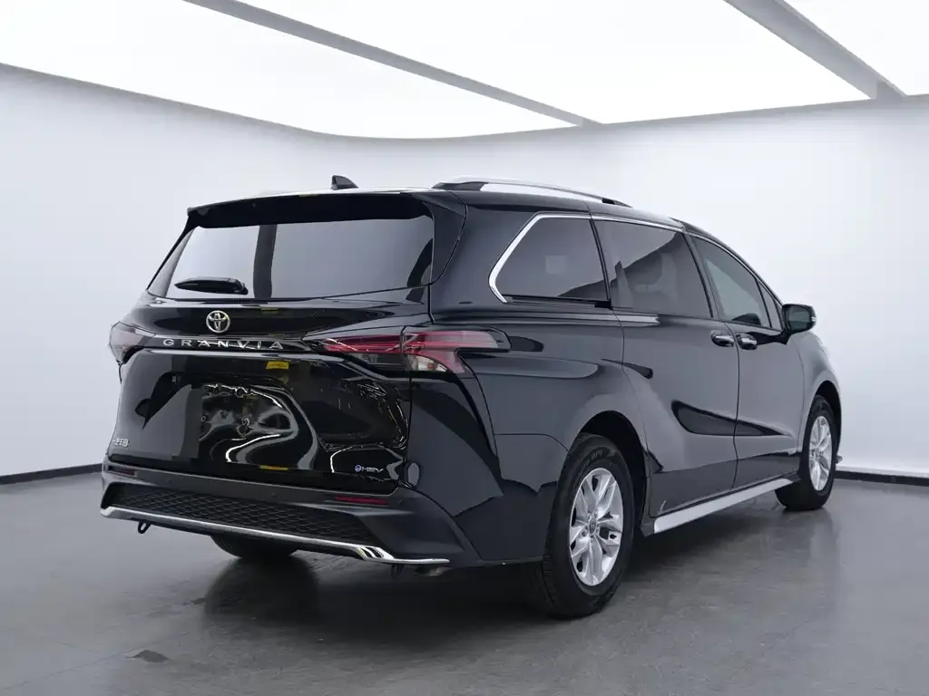 Toyota Granvia 2025 из CN, фото 6