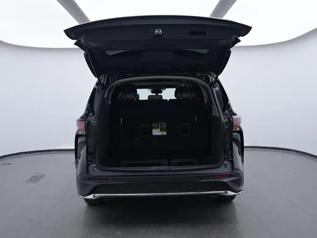 Toyota Granvia 2025 из CN, фото 5