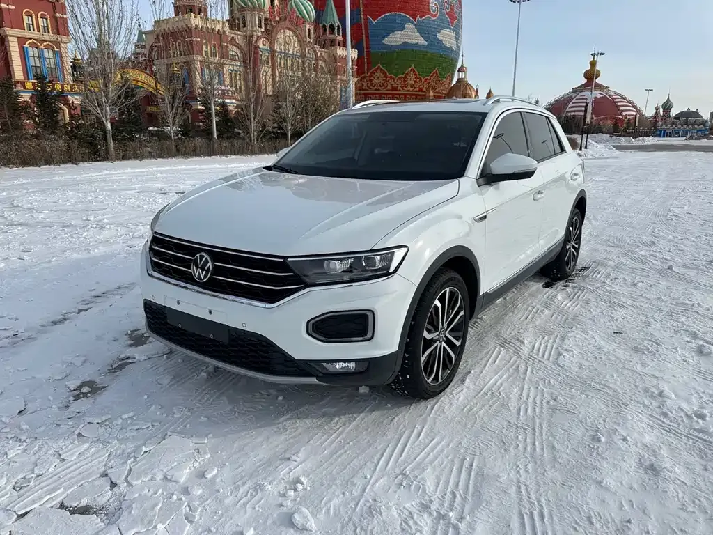Volkswagen T-Roc 2023 из CN, фото 1