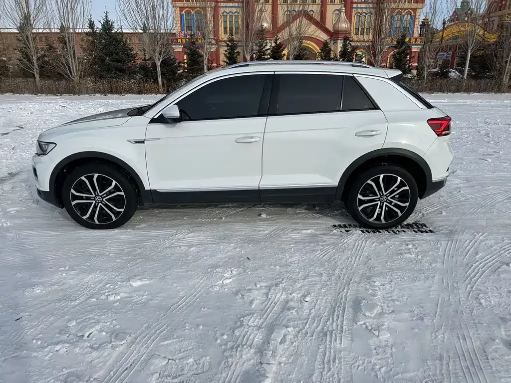 Volkswagen T-Roc 2023 из CN, фото 4
