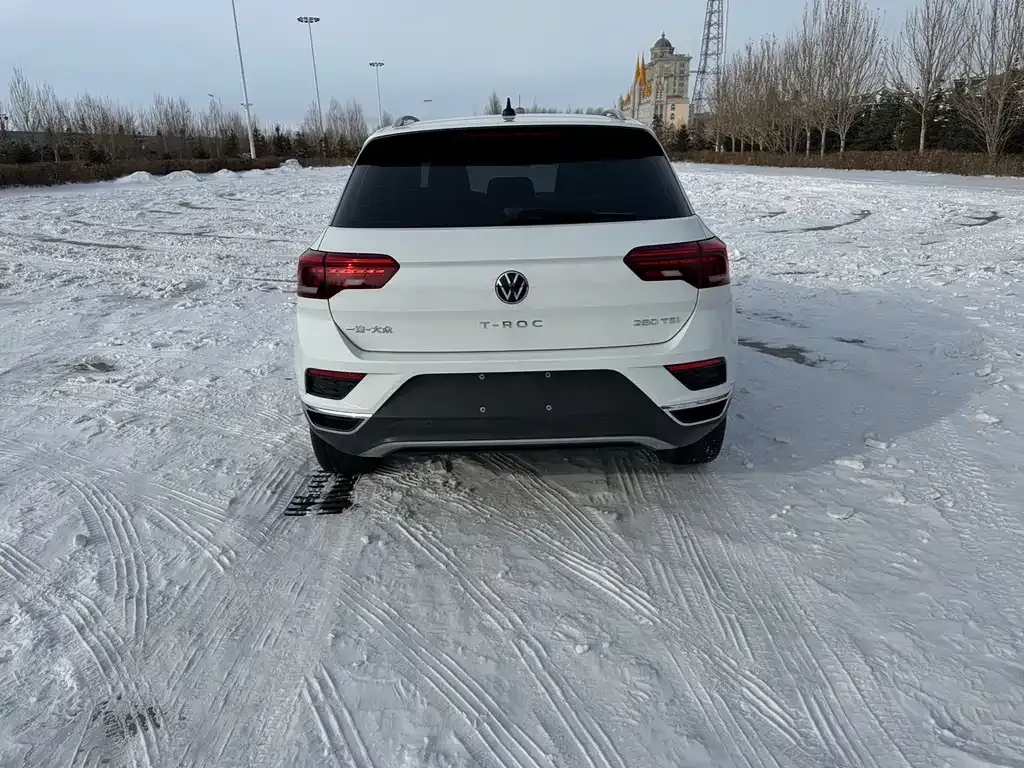 Volkswagen T-Roc 2023 из CN, фото 8