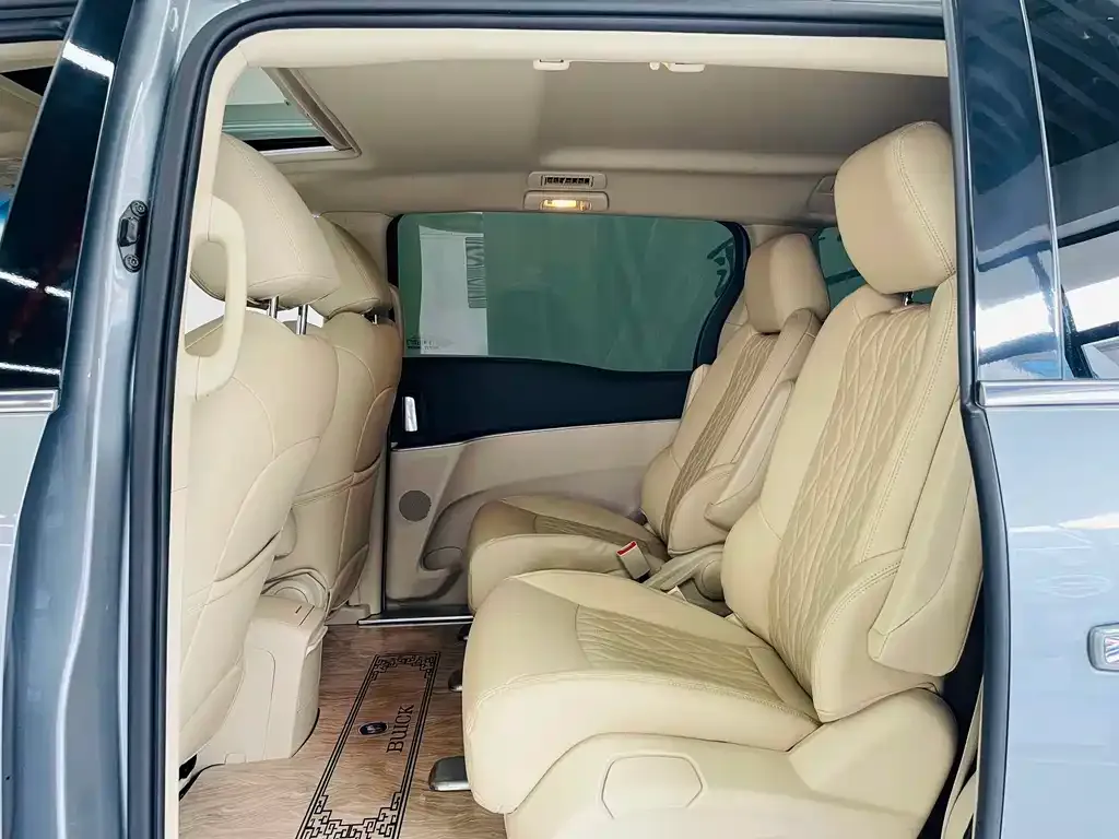 Buick GL8 2024 из CN, фото 9