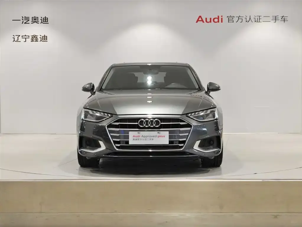 Audi A4L 2021 из CN, фото 2