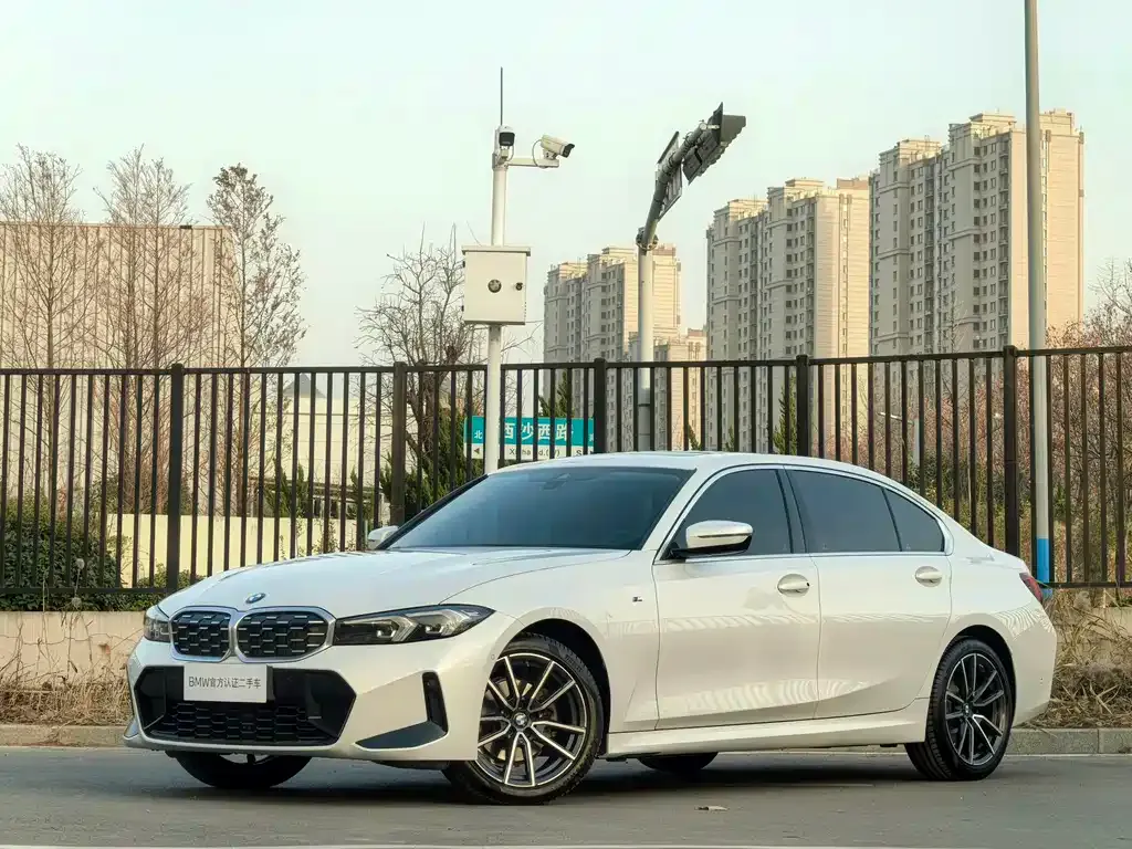 BMW 3 Series 2024 из CN, фото 1