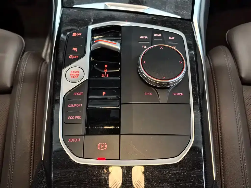 BMW 3 Series 2024 из CN, фото 6