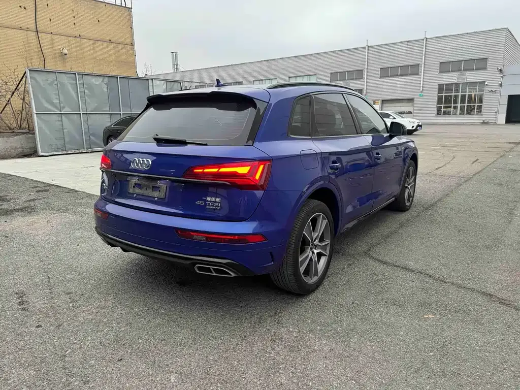 Audi Q5L 2021 из CN, фото 6