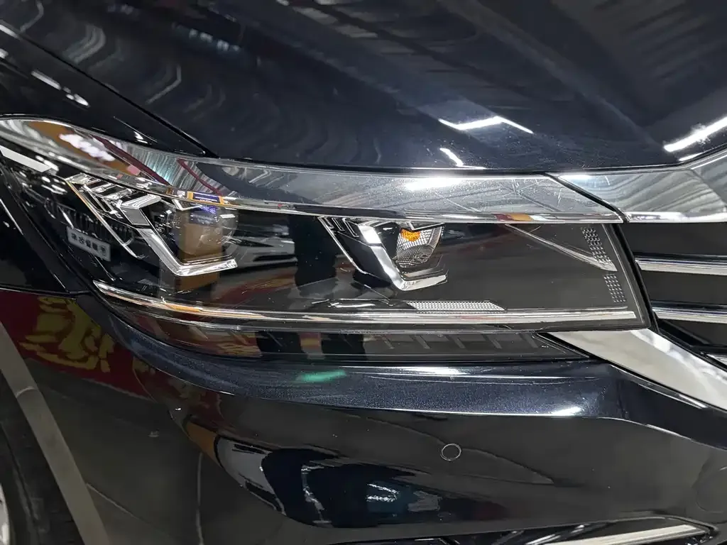 Volkswagen Passat 2021 из CN, фото 10