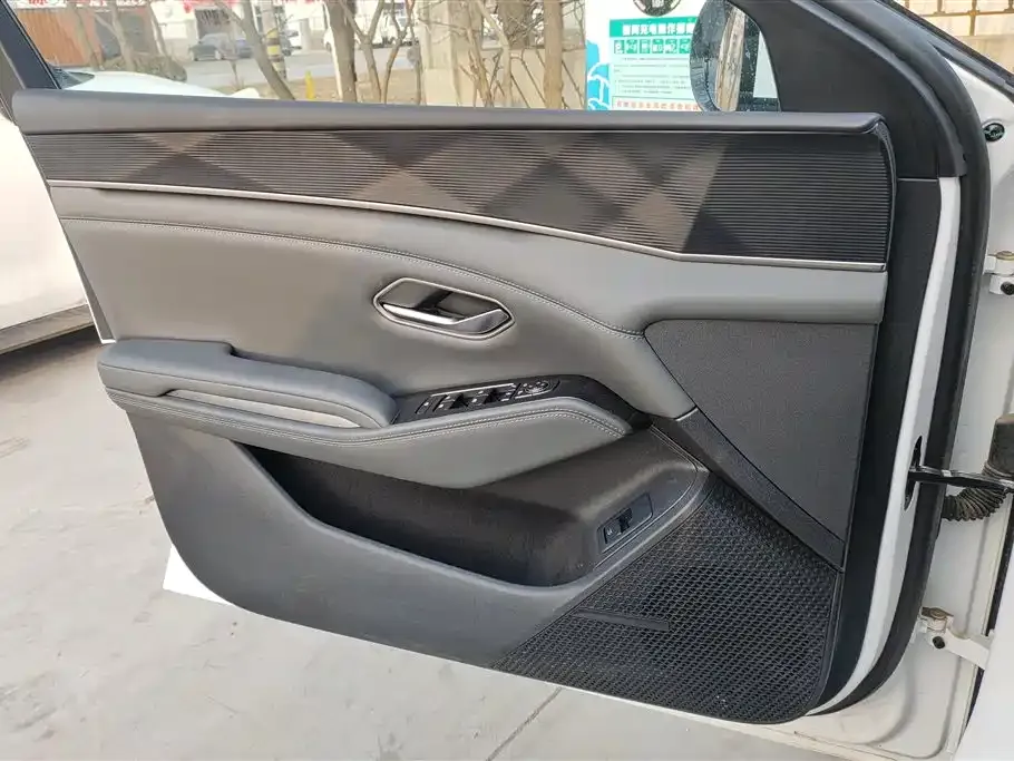 BYD Qin L 2025 из CN, фото 6