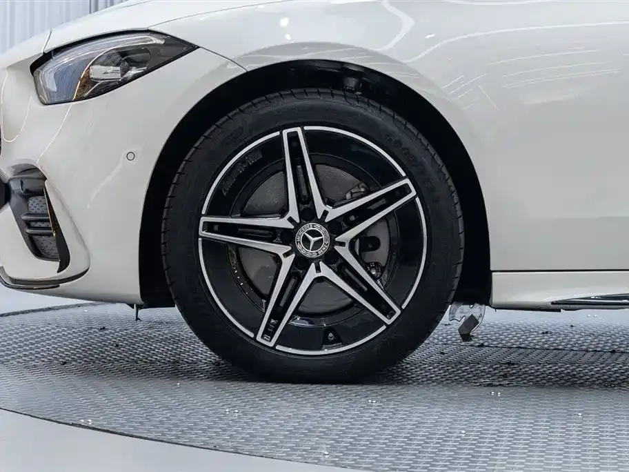 Mercedes-Benz C-Class 2025 из CN, фото 10