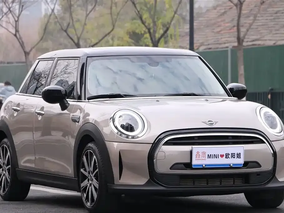 MINI Cooper (3-door) 2023 из CN, фото 1