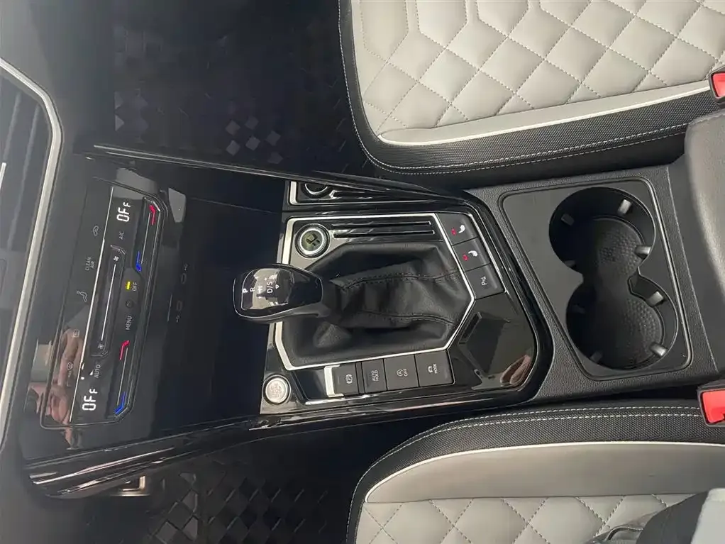 Volkswagen Tayron 2022 из CN, фото 9