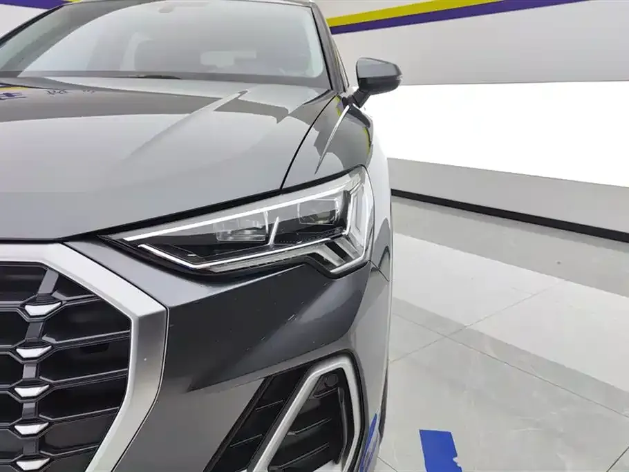 Audi Q3 2021 из CN, фото 9