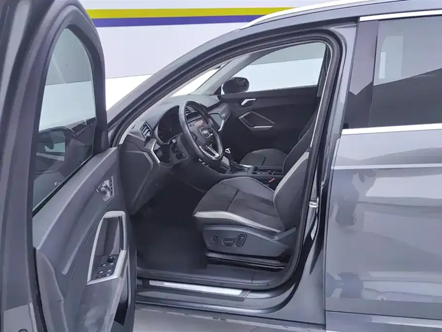 Audi Q3 2021 из CN, фото 3