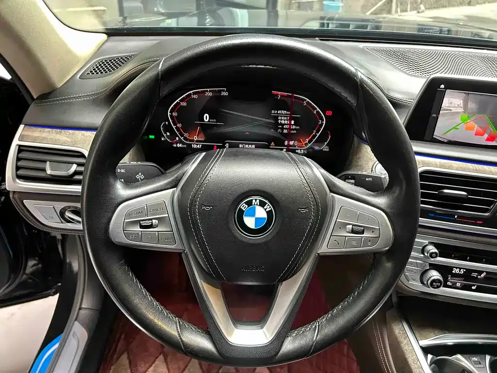 BMW 7 Series — фото 10