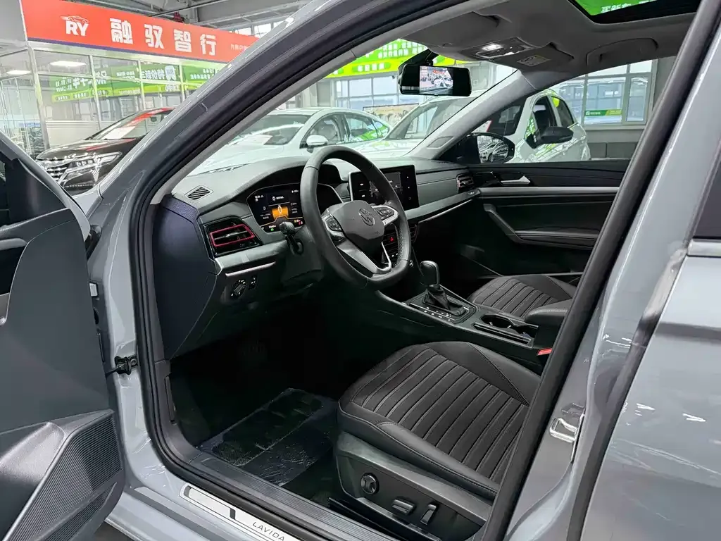 Volkswagen Lavida 2023 из CN, фото 6