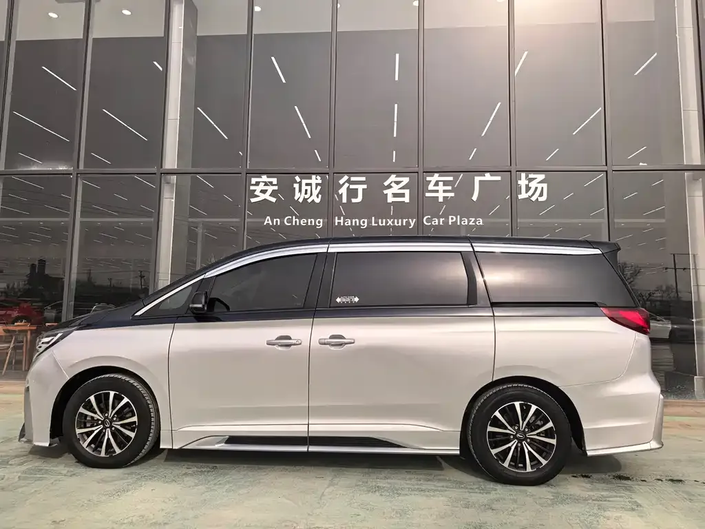 GAC Motor Trumpchi M8 — фото 10