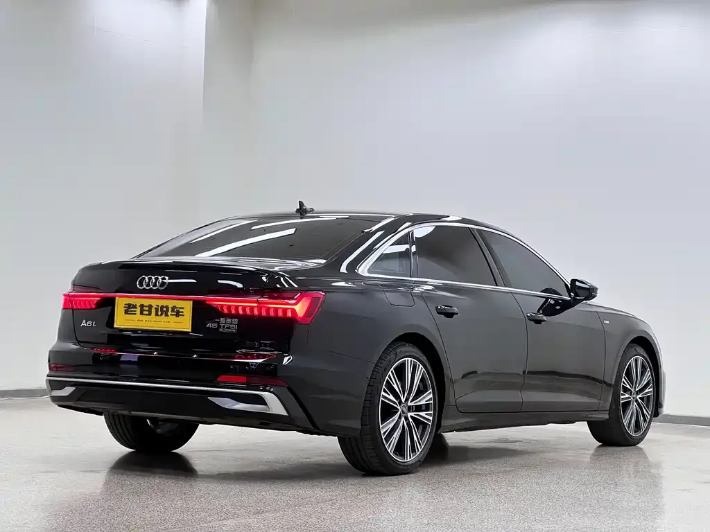 Audi A6L 2023 из CN, фото 6