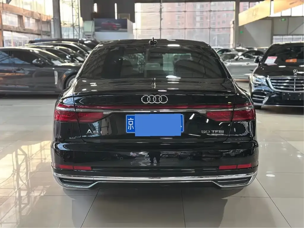 Audi A8 2021 из CN, фото 6
