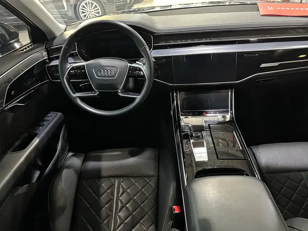 Audi A8 2021 из CN, фото 7