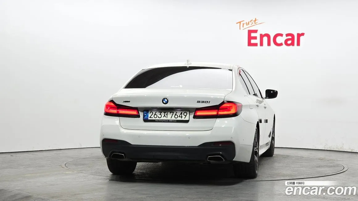 BMW 5-Series 2021 из KR, фото 2