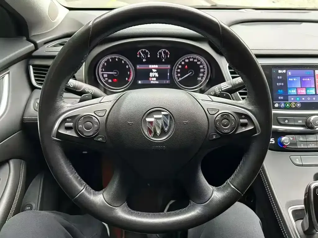 Buick LaCrosse 2022 из CN, фото 3