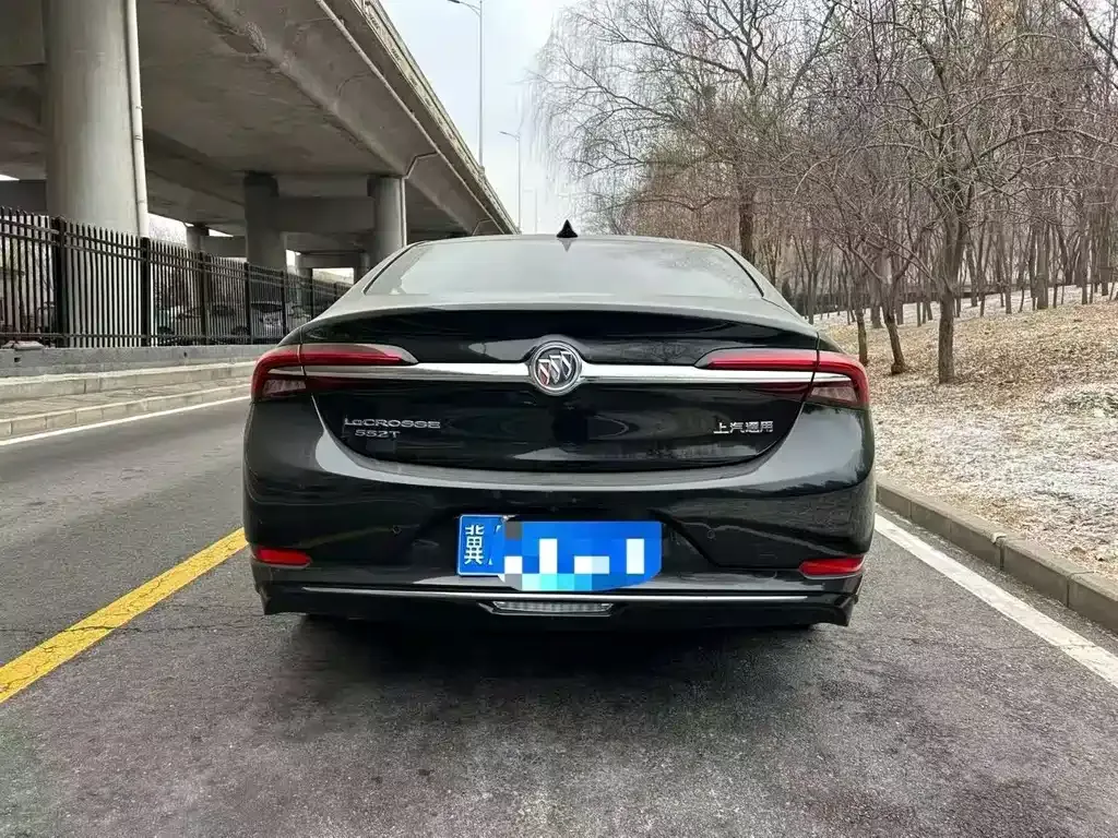 Buick LaCrosse 2022 из CN, фото 2