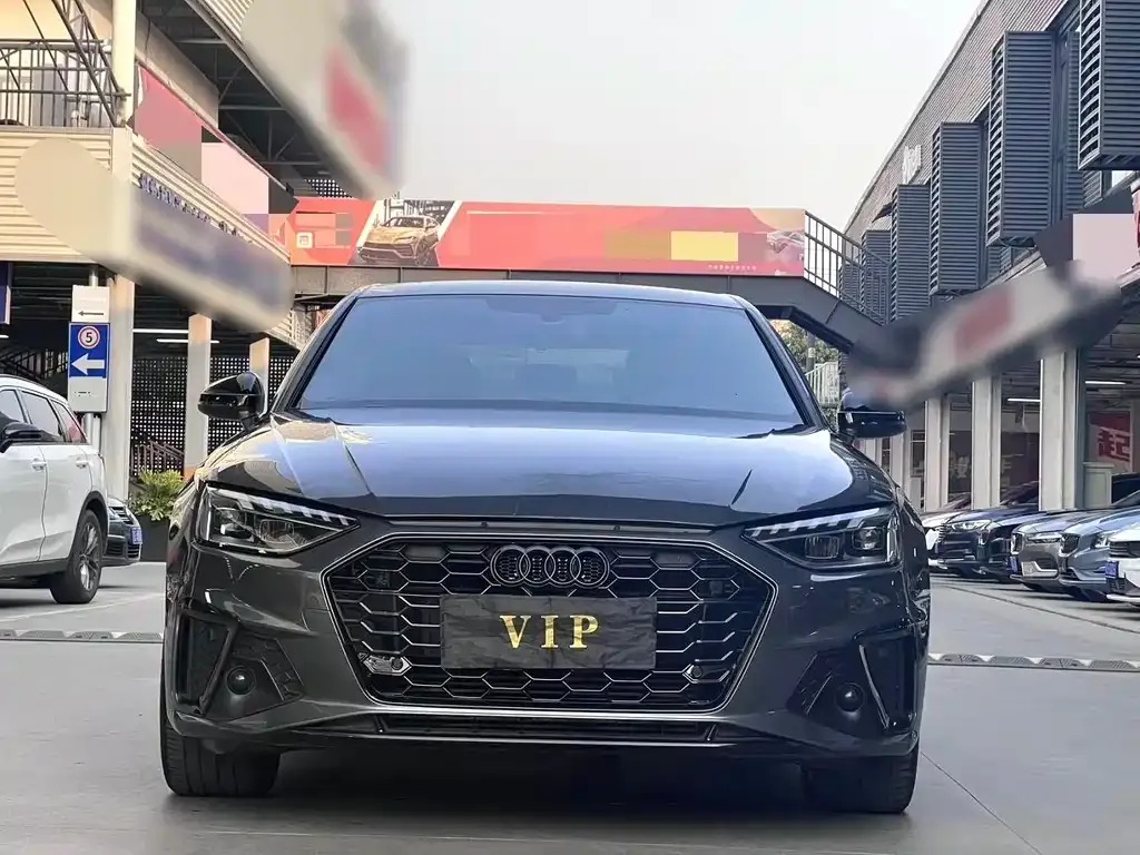 Audi A4L 2023 из CN, фото 5