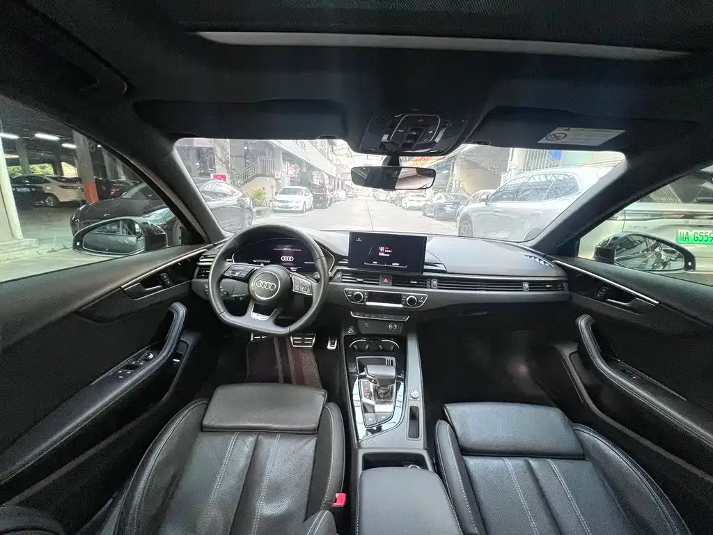 Audi A4L 2023 из CN, фото 3