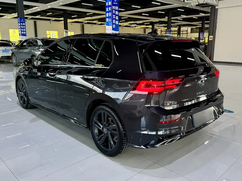Volkswagen Golf 2022 из CN, фото 7