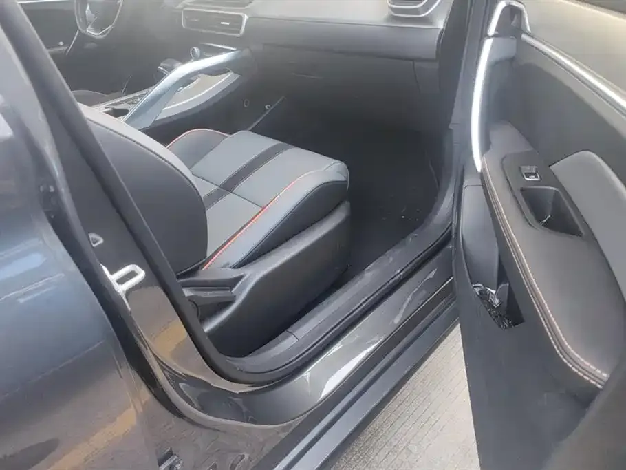 Geely Binyue 2024 из CN, фото 2