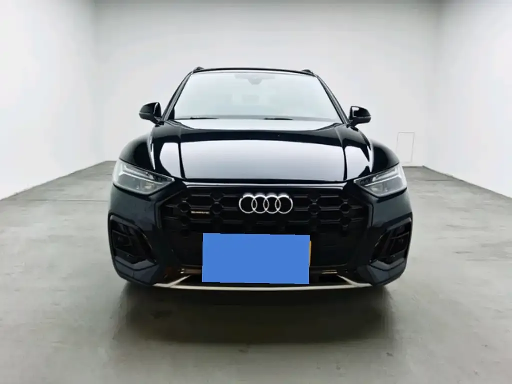 Audi Q5L 2023 из CN, фото 1