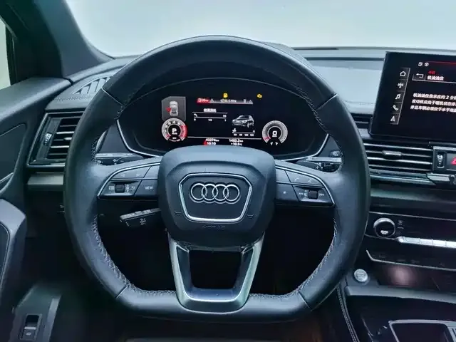 Audi Q5L 2023 из CN, фото 3