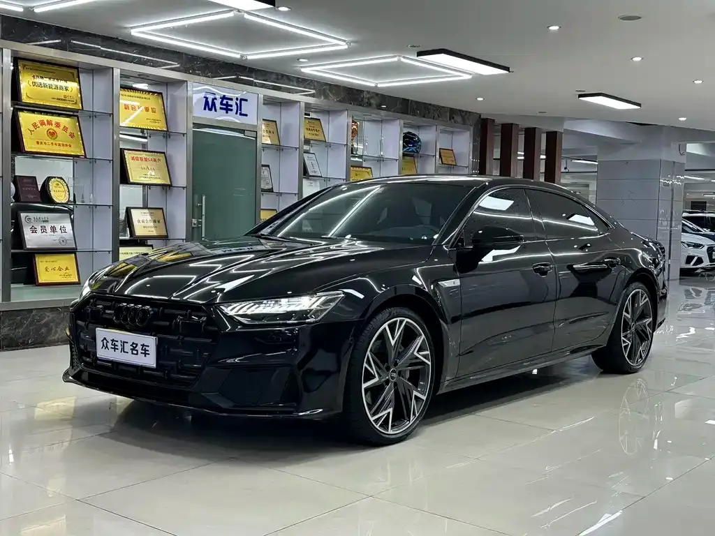 Audi A7L 2023 из CN, фото 1