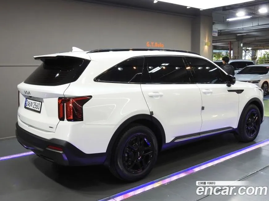 Kia Sorento — фото 9
